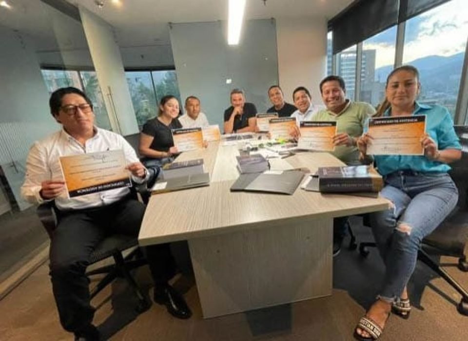 imgi_195_PHOTO-2023-01-27-18-38-29-3-q5low477qtwd9nto9auyemejv77oxp8pd562btwfls